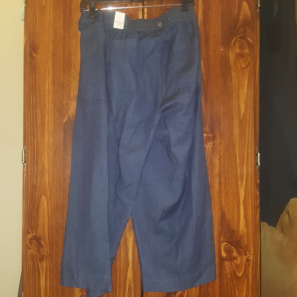 Pants - Picture 2 of 4